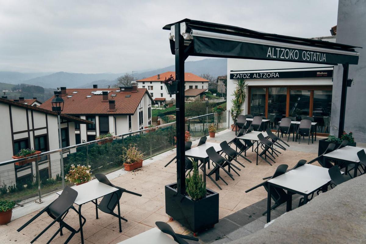 Altzoko Ostatua Hotel Aozo ภายนอก รูปภาพ